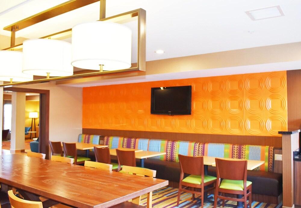 Fairfield Inn & Suites By Marriott Albuquerque Airport מראה חיצוני תמונה